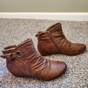 BareTraps vegan Leather, Shearling Booties, 7.5